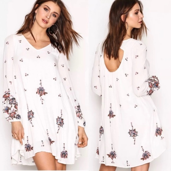 Free People Oxford Embroidered Mini Boho Dress Long Sleeves CutOut Back - Picture 2 of 5